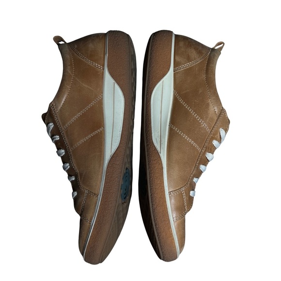 Ecco Brown Sneakers with White Laces - Picture 8 of 9